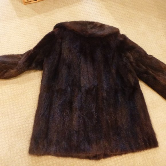 Vintage Muskrat Fur Coat - Picture 10 of 11